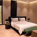 Unik 4* Selitë e Vogël