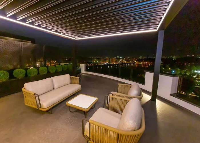 Hotel Unik Selitë e Vogël