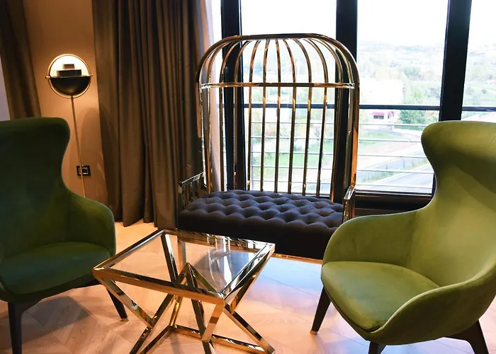 Unik 4* Selitë e Vogël