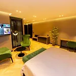 Unik Selitë e Vogël