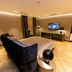 Unik Selitë e Vogël