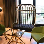 Unik 4* Selitë e Vogël