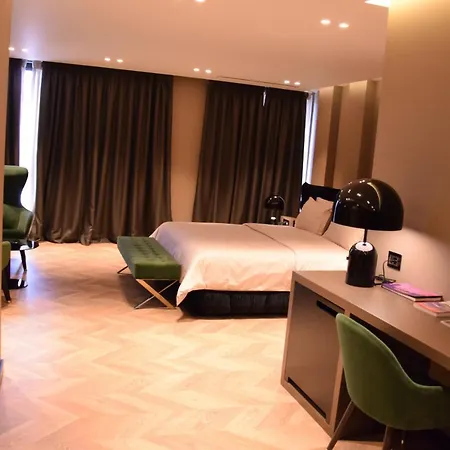 Unik 4* Tirana