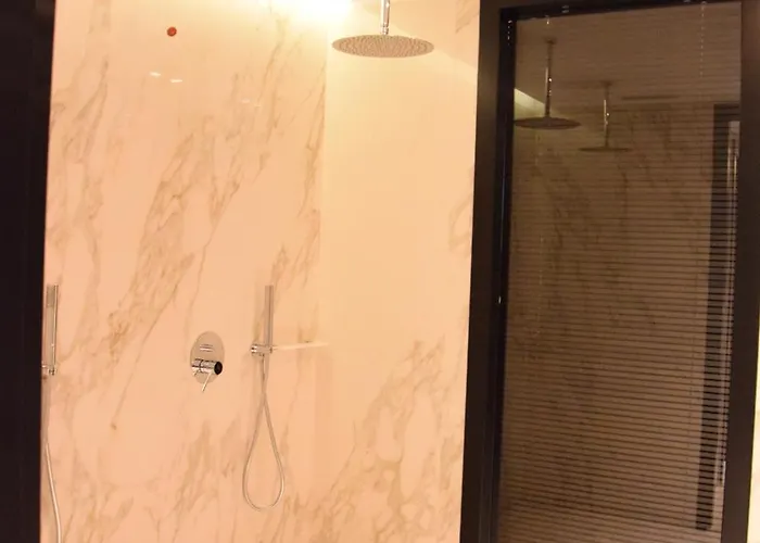 Hotel Unik Selitë e Vogël