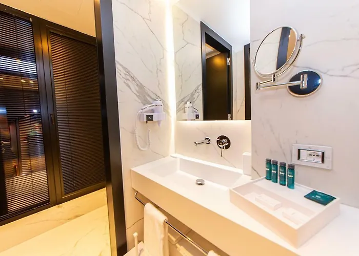 Unik Hotel Selitë e Vogël